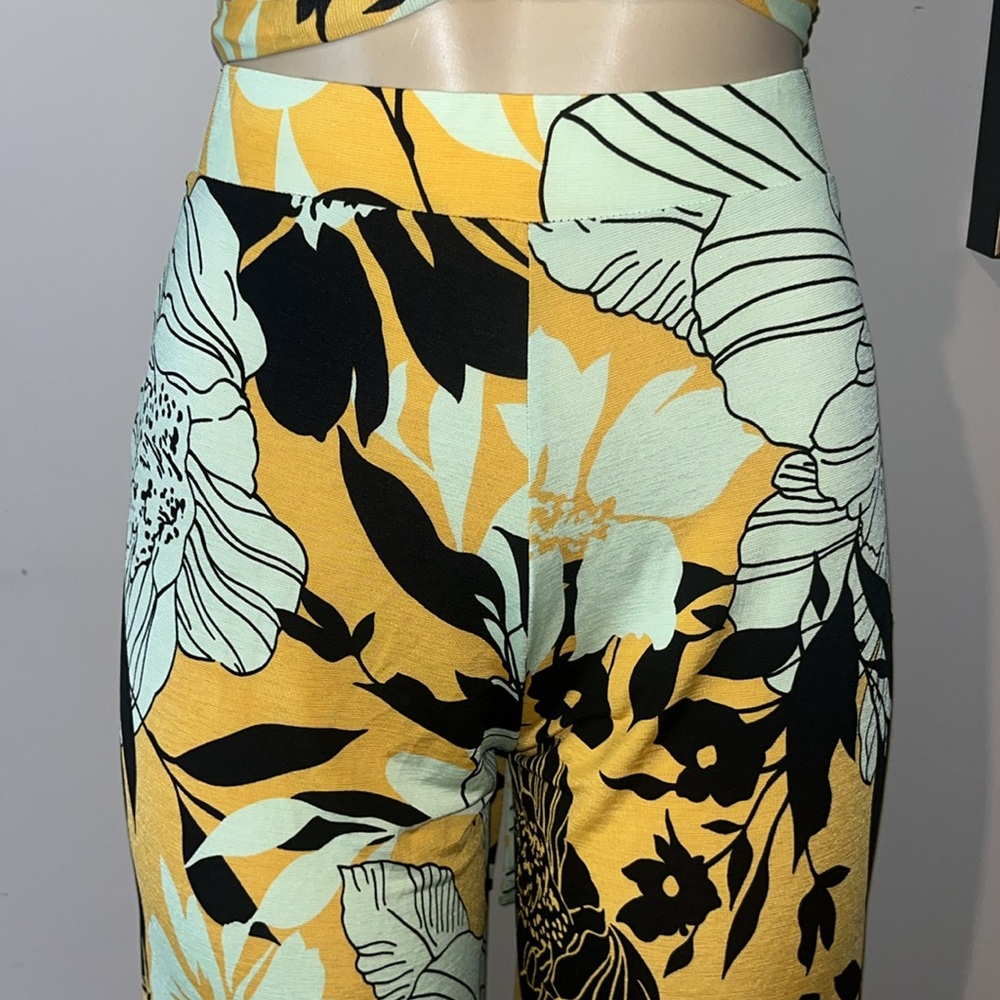 The Lemonade Pant Set size S - Picture 8 of 11